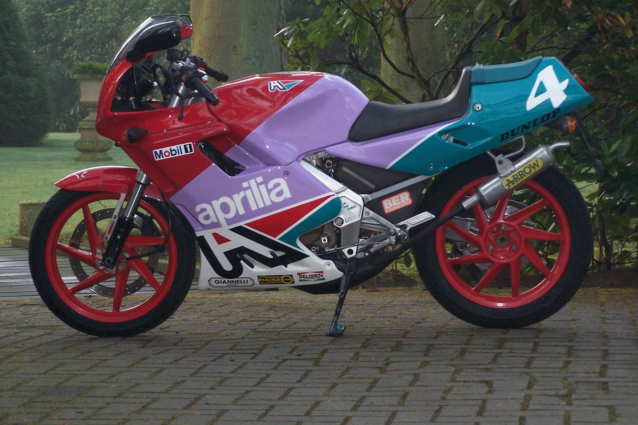 1989 Aprilia AF1 125 Sintesi Replica - Moto.ZombDrive.COM