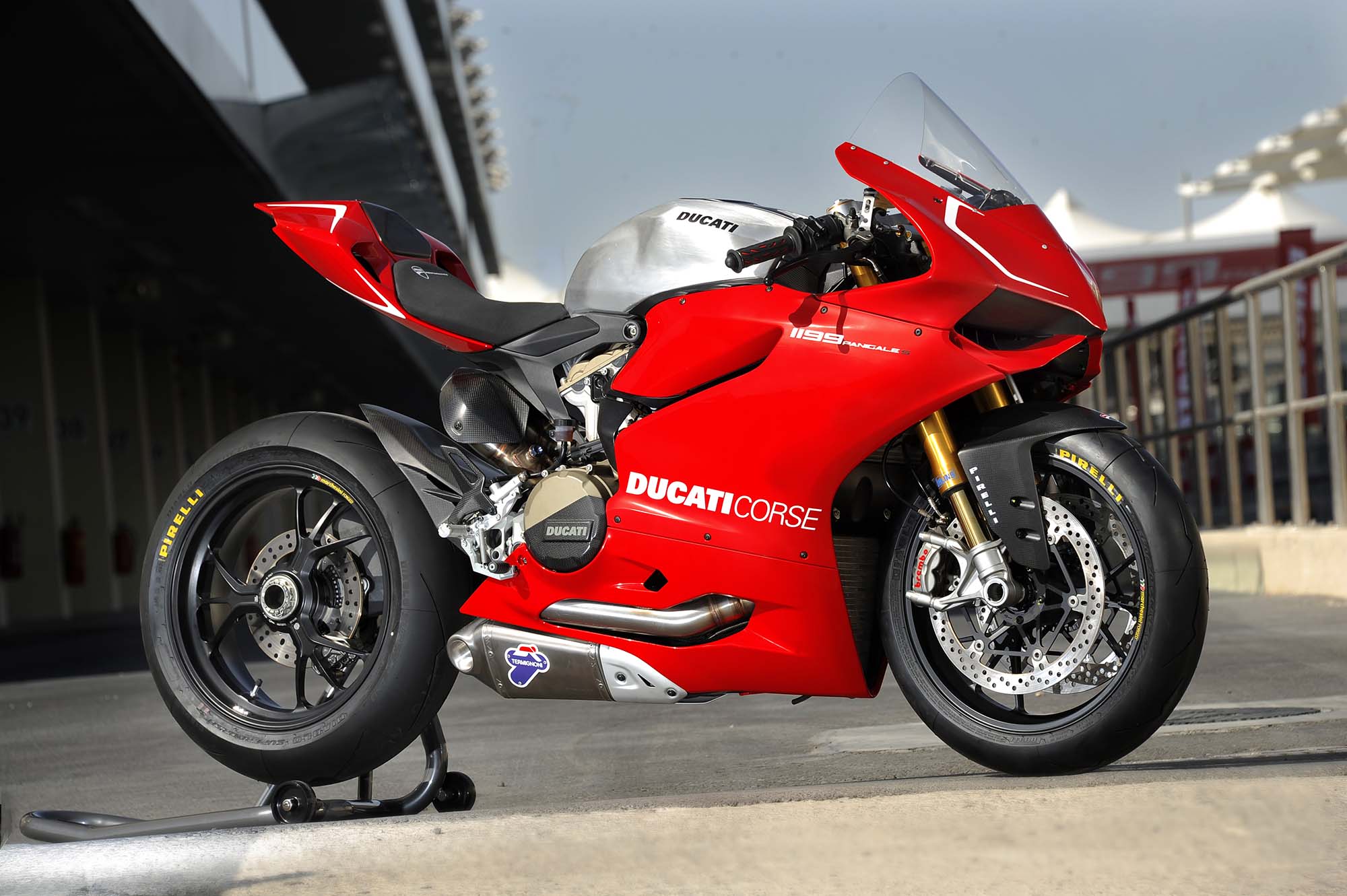 Loving for speed with Ducati 1199 Panigale #5