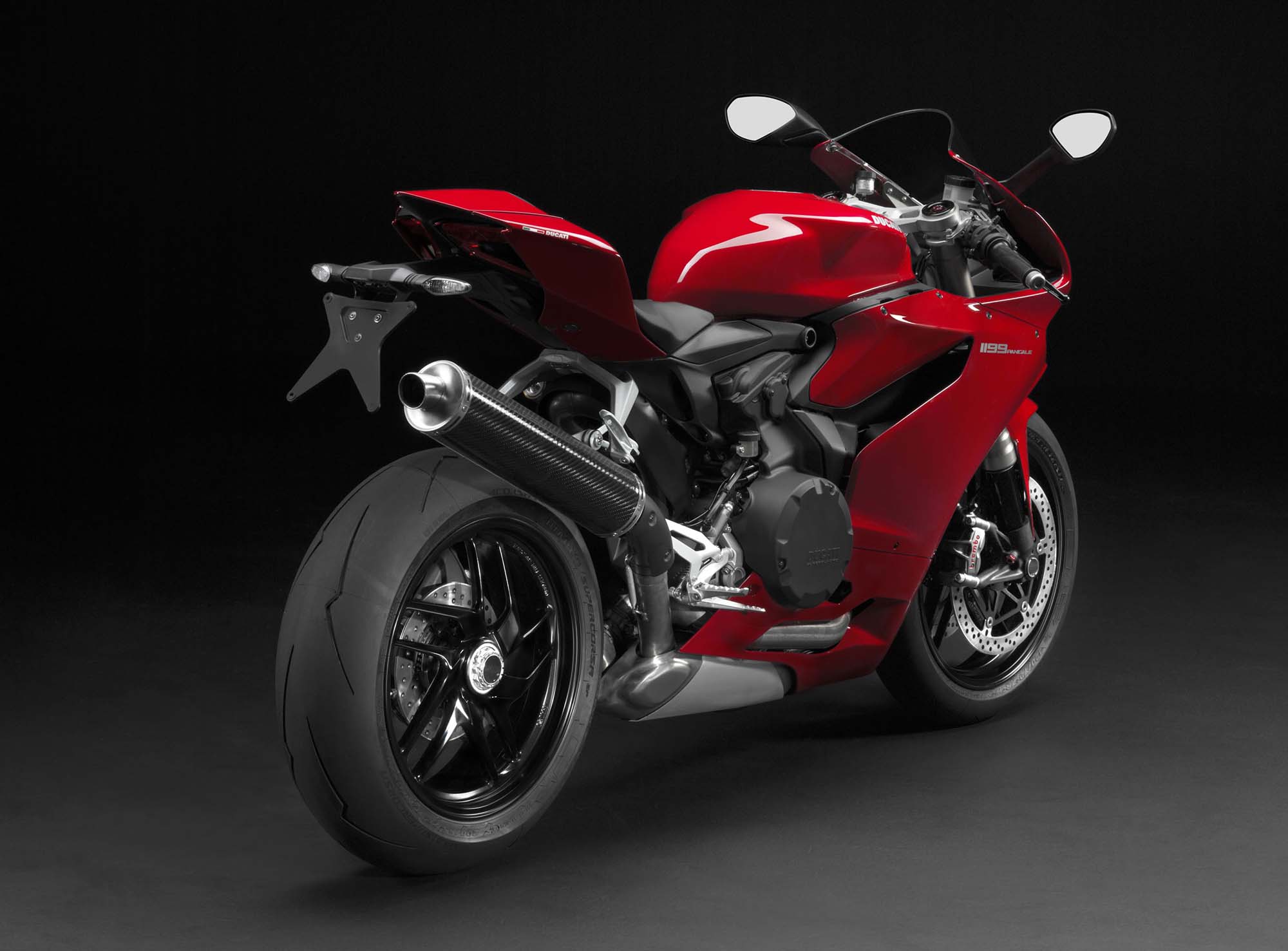 Loving for speed with Ducati 1199 Panigale #7