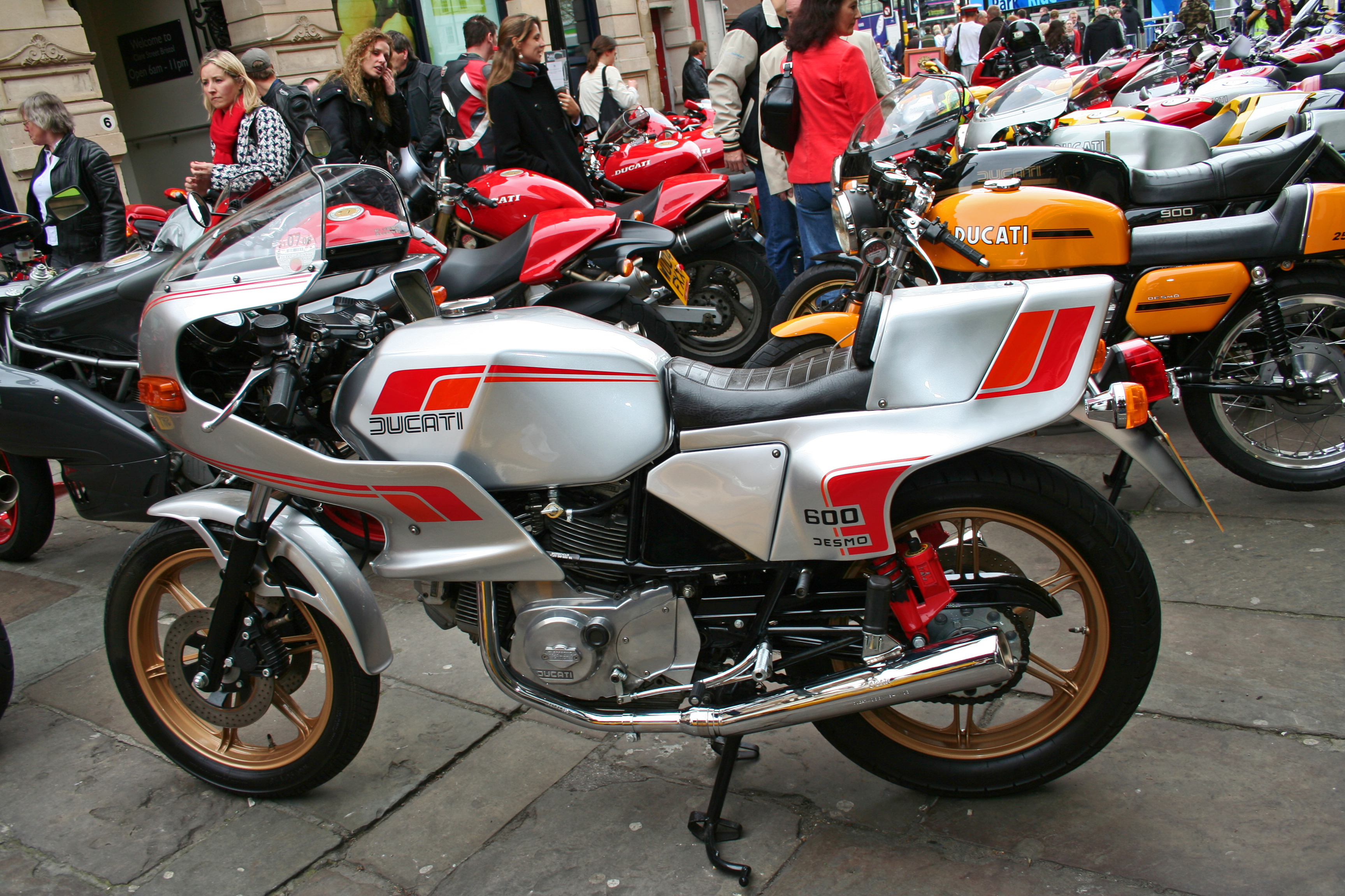 Ducati 600 TL Pantah 1982 #7
