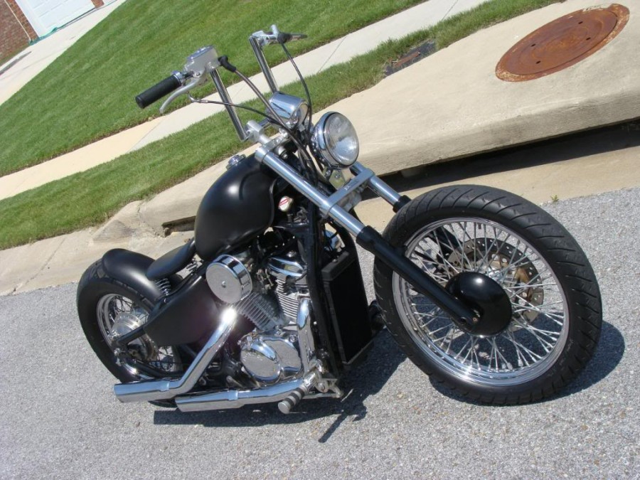 The old-school custom Flyrite Choppers Bobber draws all the eyes! #8