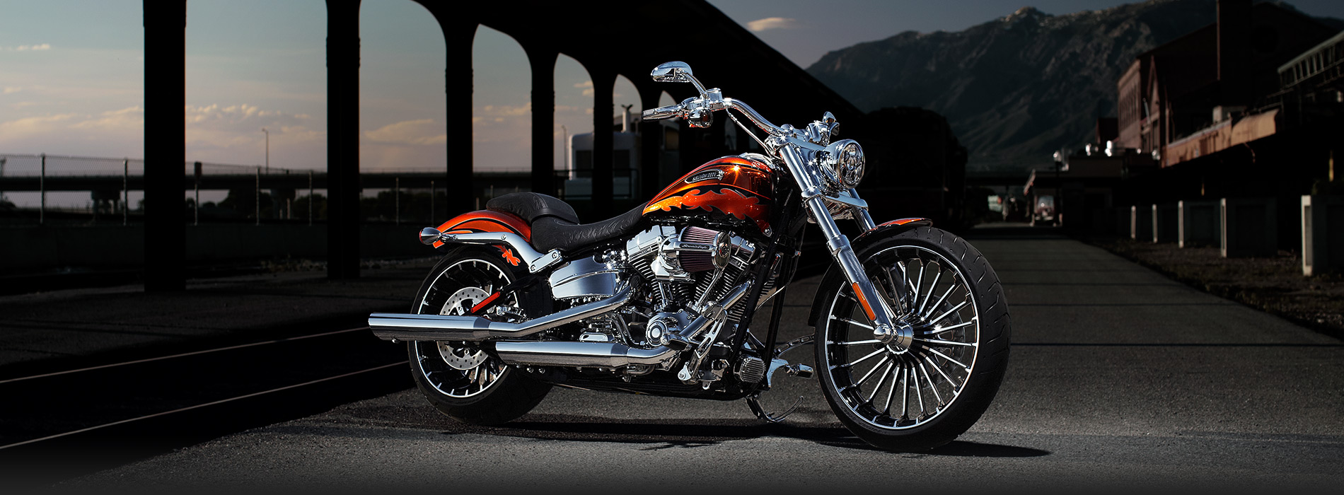 Harley-Davidson CVO Breakout 2014 #1