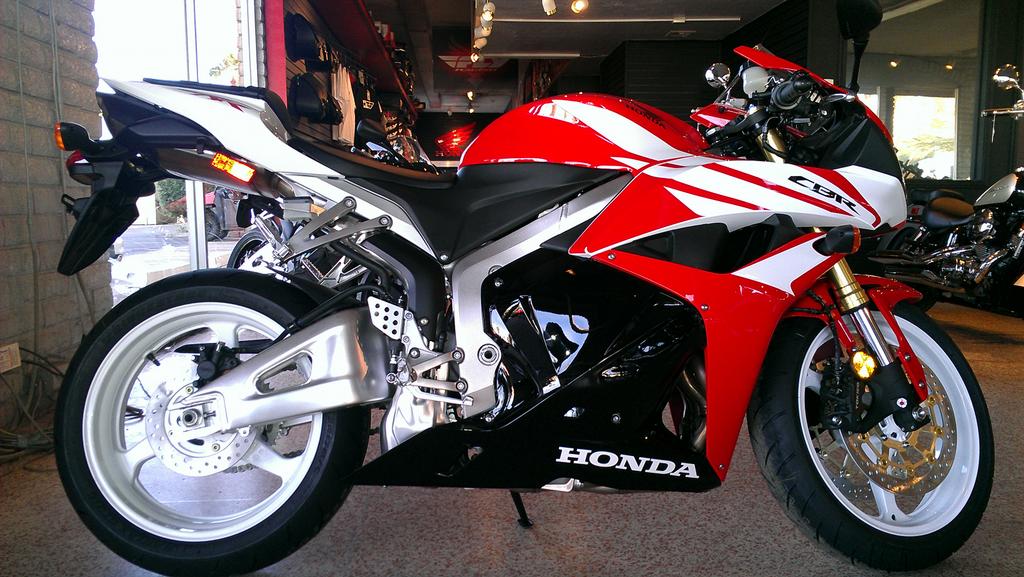 Honda CBR600RR 2012 #10
