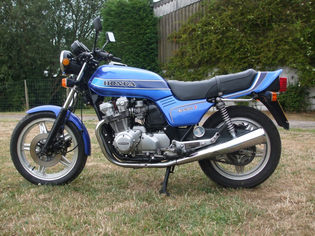 Honda CBX550F2 (reduced effect) 1982 #1