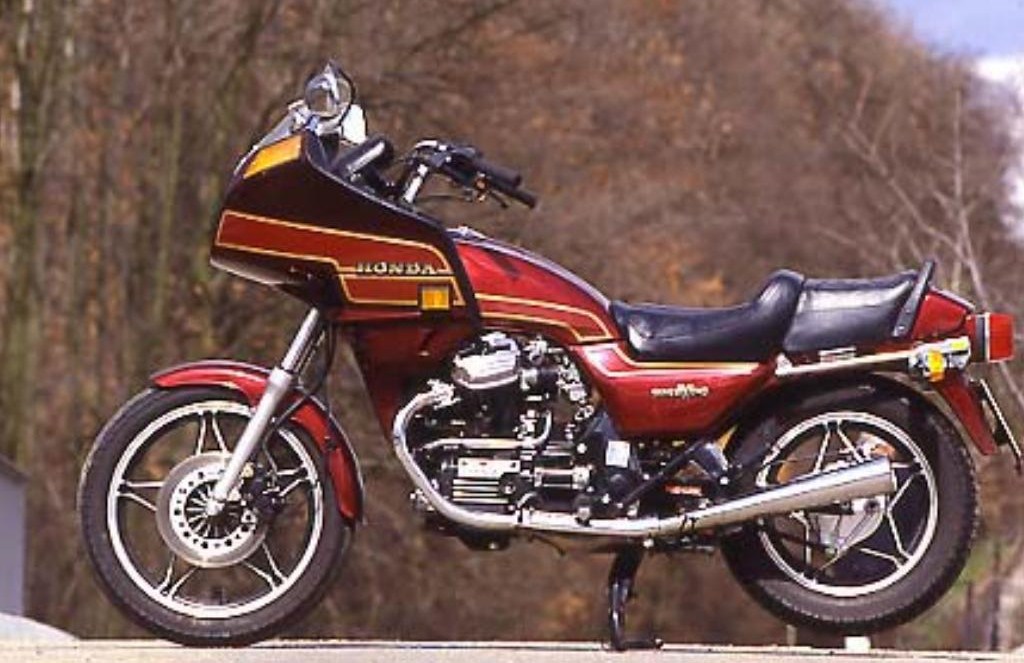 1984 Honda GL650 - Moto.ZombDrive.COM