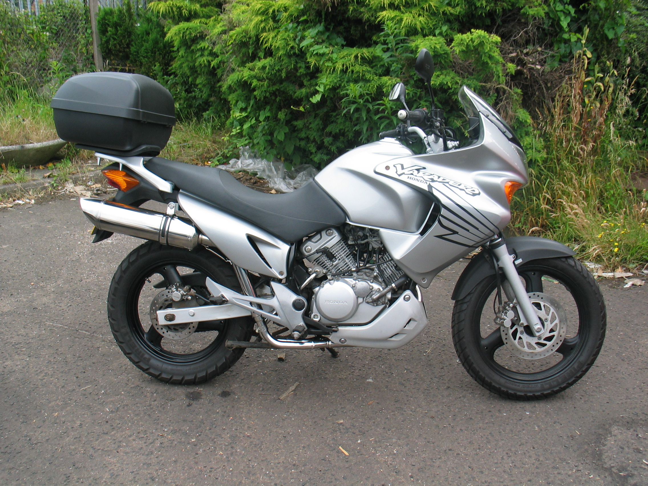 Guidon En Aluminium Oxydé Accossato Pour Honda Varadero 125 (2001) - HB175B-84157, Fabrication Italienne