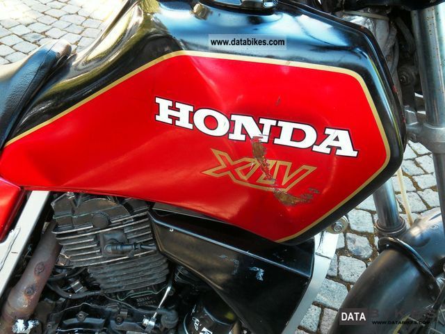 1986 Honda XLV750R #10