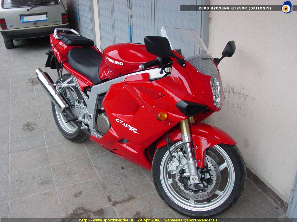 2006 Hyosung GT 250 R Photos, Informations, Articles 
