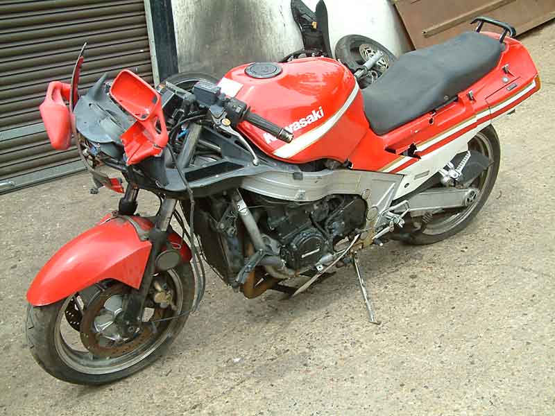Kawasaki GPZ1000RX #9