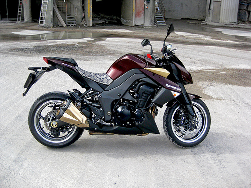 Kawasaki Z1000 2010 #8