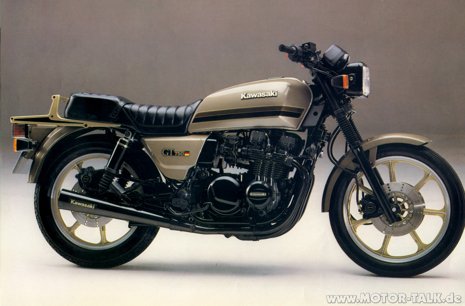1982 Kawasaki Z750 LTD - Moto.ZombDrive.COM