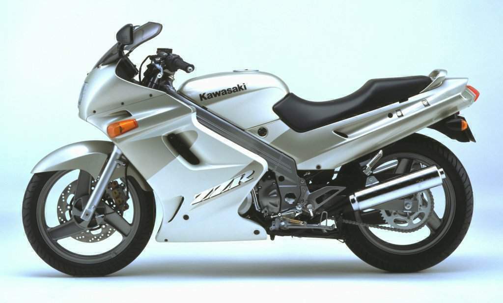 Kawasaki ZZR250 - Moto.ZombDrive.COM