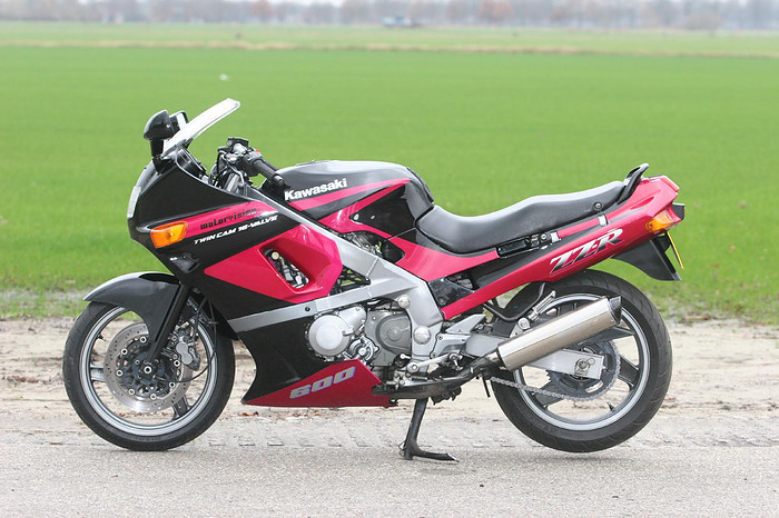 Kawasaki ZZR600 1991 #6