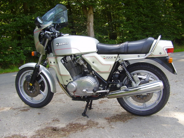 laverda-1200-ts-1982-1.jpg