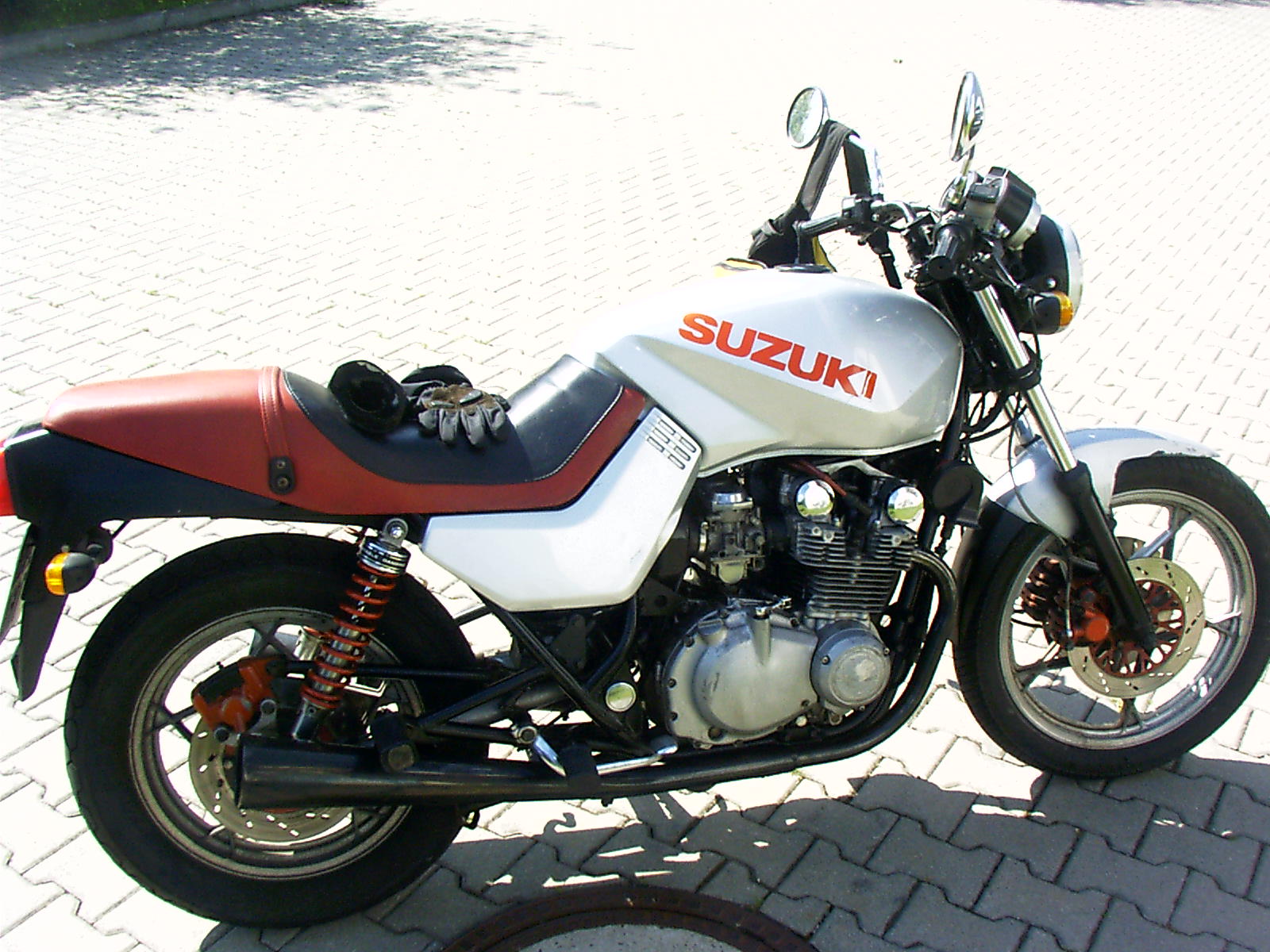 Suzuki GS 650 G Katana (1982) für 2.800 EUR kaufen
