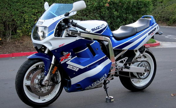 Suzuki GSX-R 1100 1991 #10