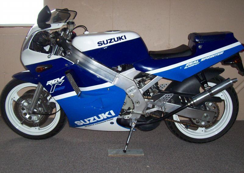 Suzuki RGV 250 Gamma 1989 #3