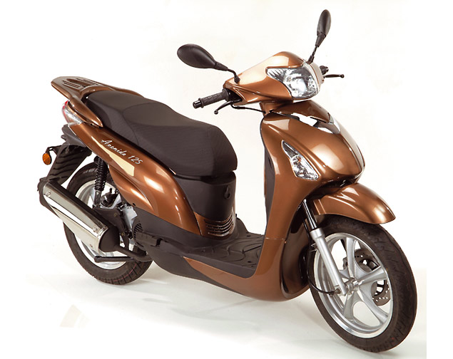 Tauris Avenida 125 4T: a good example of urban scooter #4