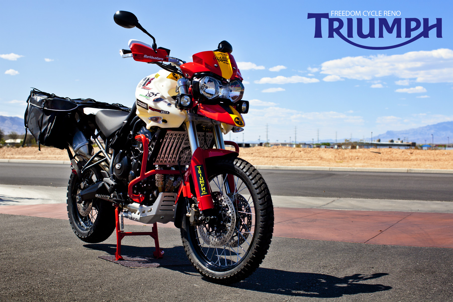 2014 Triumph Tiger 800 XC - Moto.ZombDrive.COM