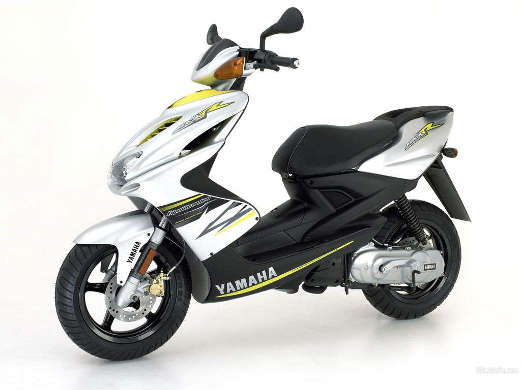 Yamaha Aerox R 2012 #11