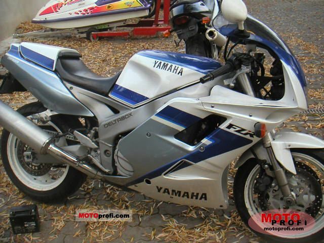 1991 Yamaha FZR 1000 #4