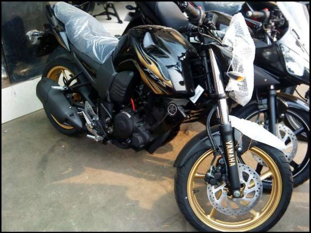 Yamaha Yamaha Fzs Moto Zombdrive Com