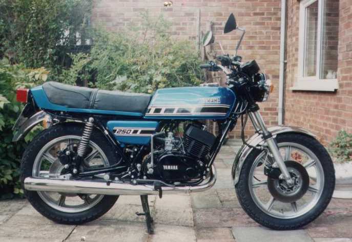 Yamaha RD 250 LC (reduced effect) 1983 #11