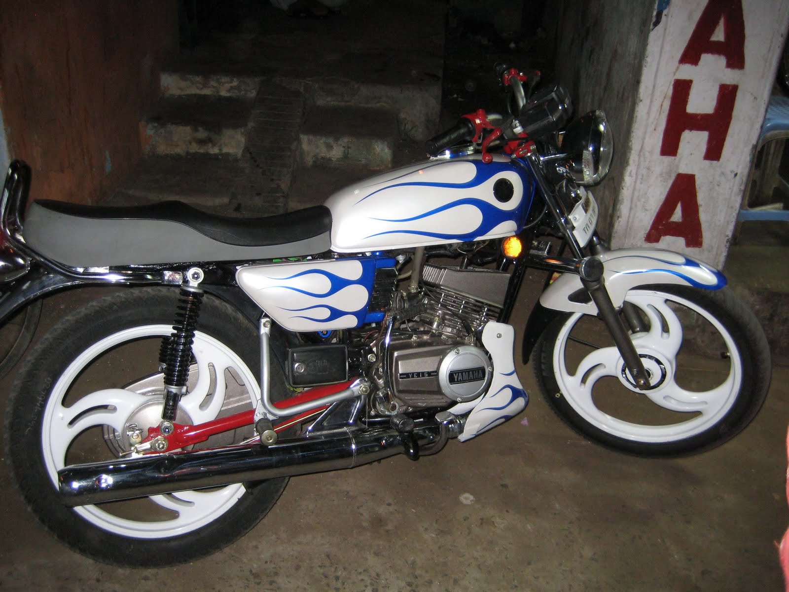 Yamaha Yamaha Rx 100 Moto Zombdrive Com