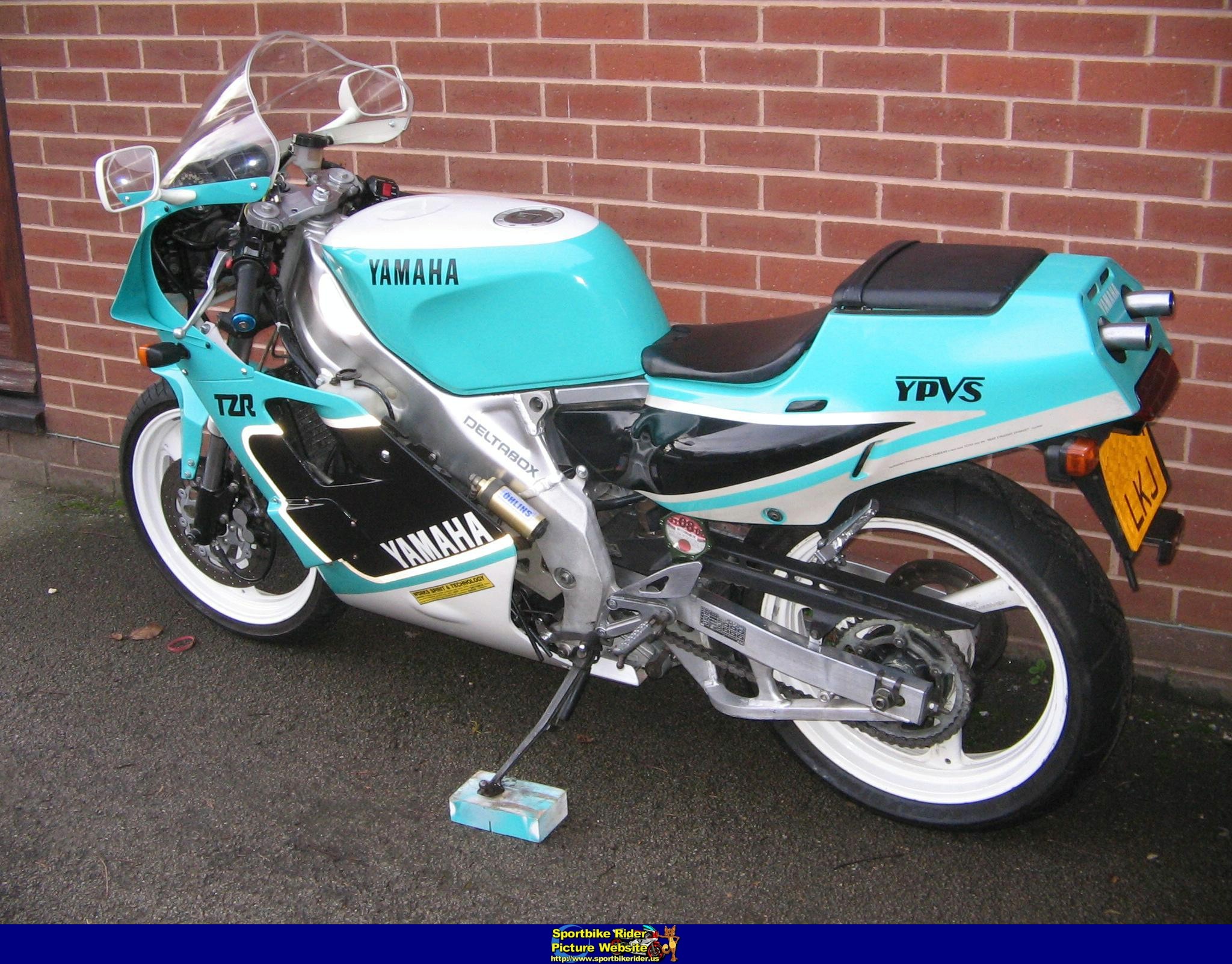 Yamaha TZR 250 1990 #11