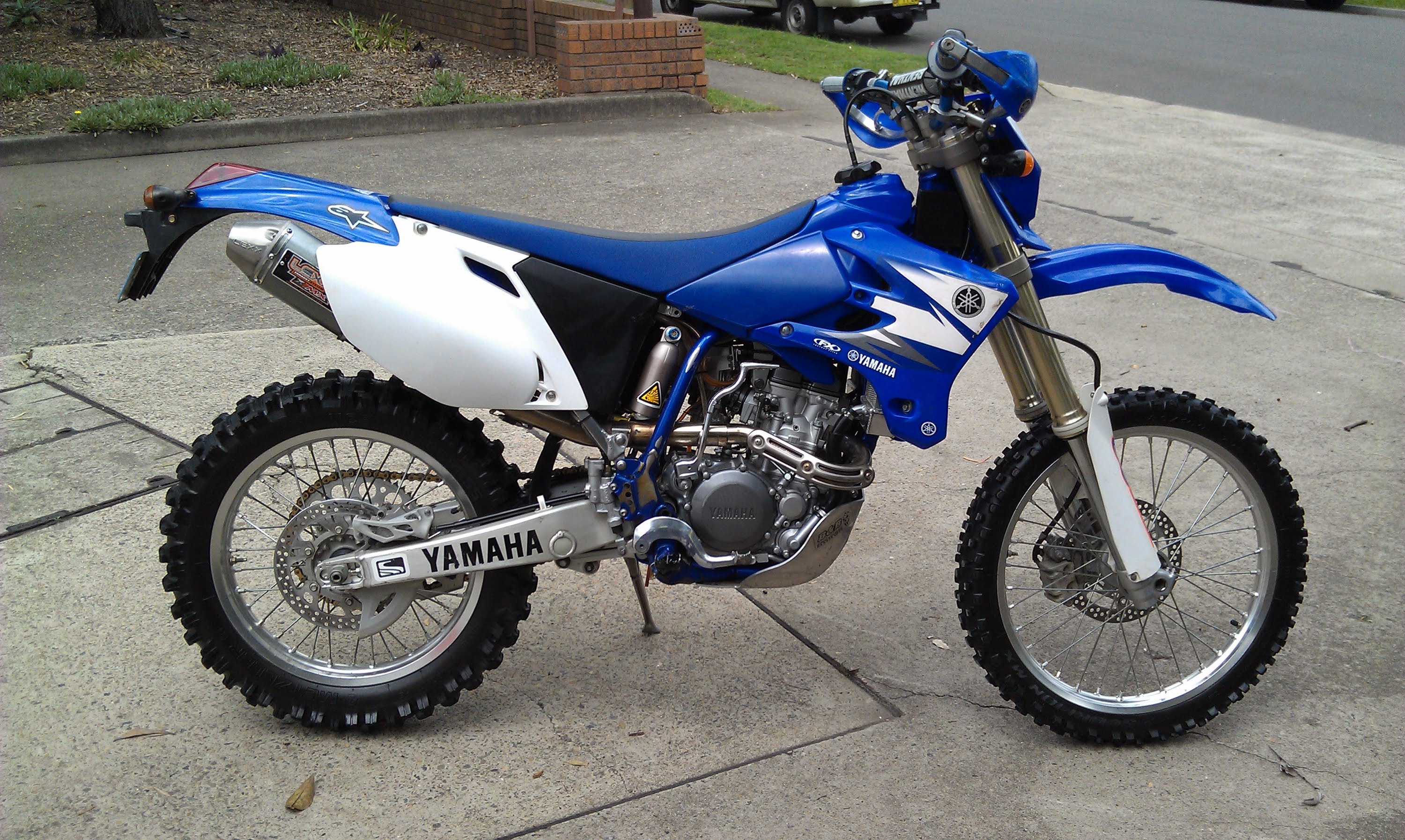 2006 yamaha wr250f for sale I use mine for hanging laundry and storing bask...