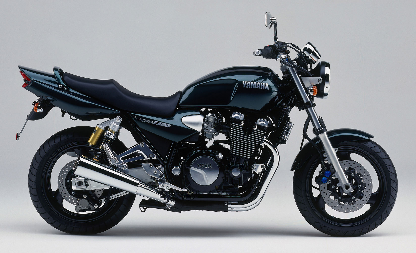 2000 Yamaha XJR 1300 - Moto.ZombDrive.COM