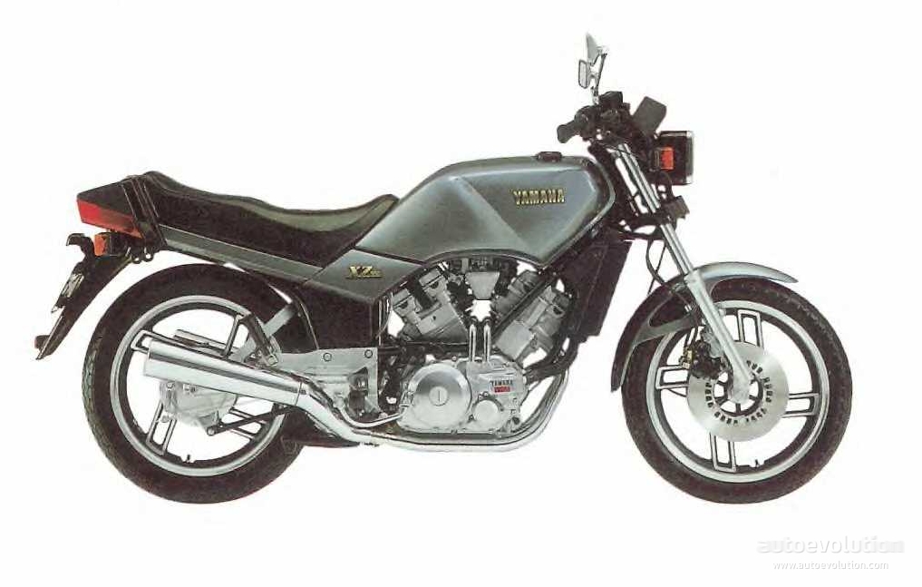 1983 Yamaha XZ 550 - Moto.ZombDrive.COM