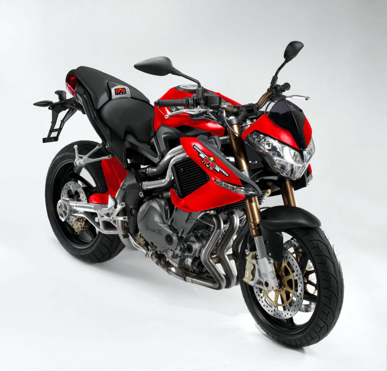 Ducati Naked bike - Moto.ZombDrive.COM