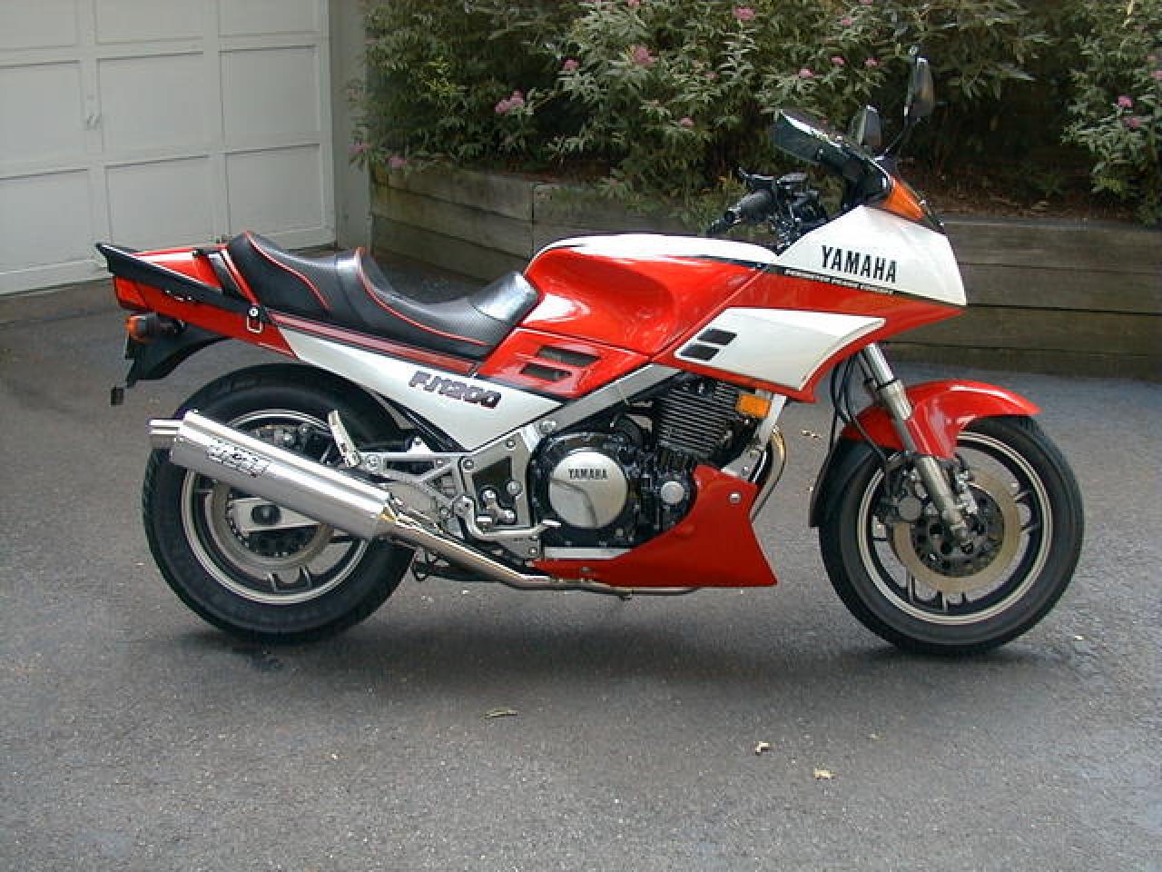 1987 Yamaha FJ 1200 - Moto.ZombDrive.COM