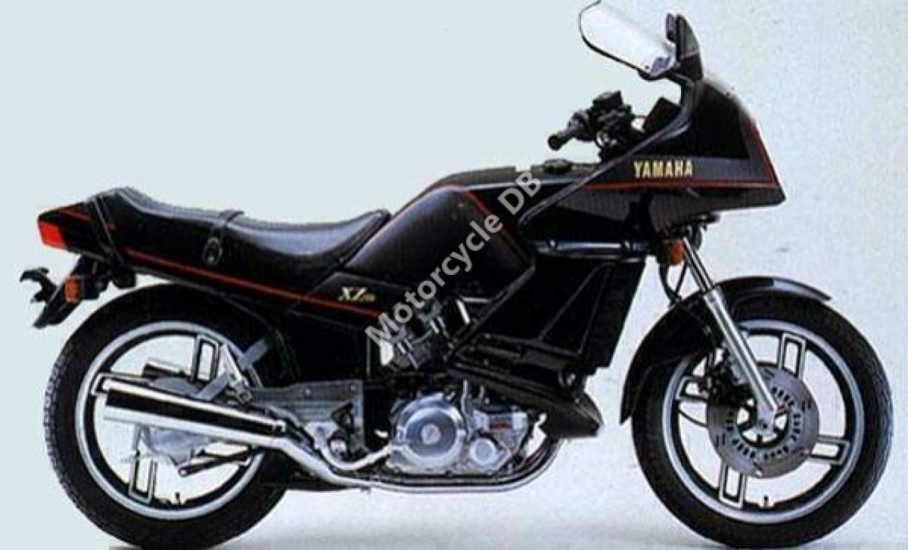 1983 Yamaha XZ 550 S - Moto.ZombDrive.COM