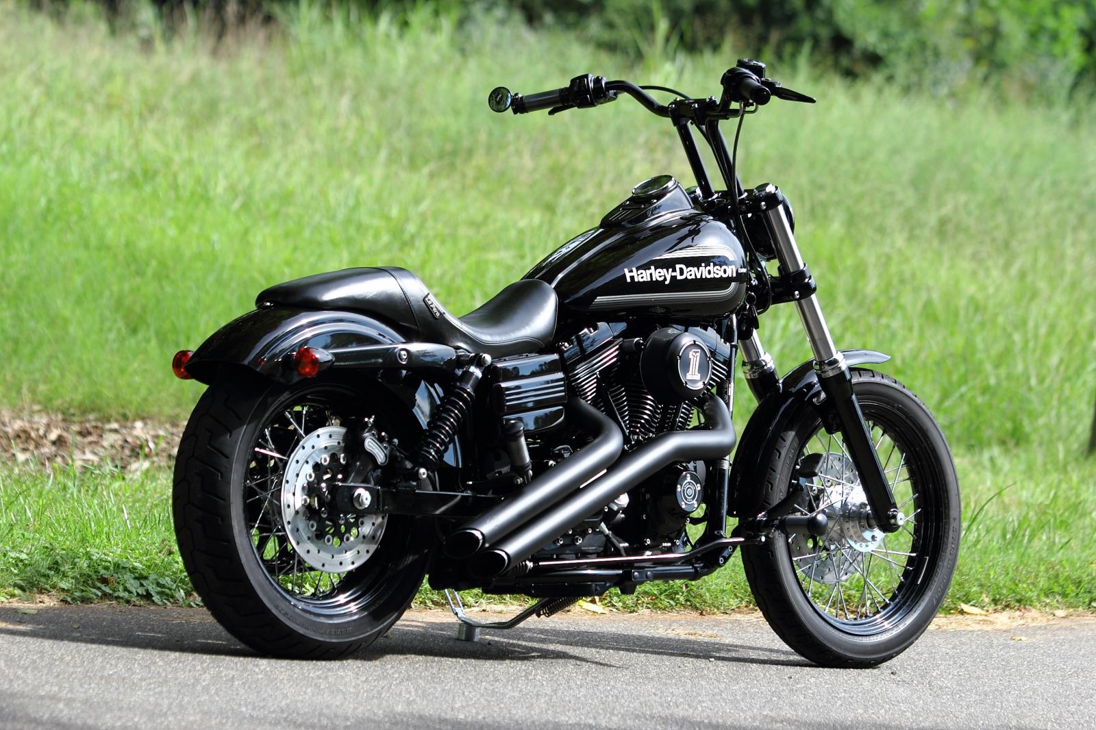 Harley Davidson Harley Davidson Dyna Street Bob Dark Custom Moto ZombDrive COM