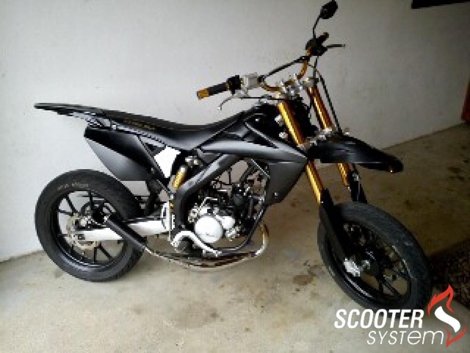 Rieju Rieju MRT Pro 50 Supermotard - Moto.ZombDrive.COM