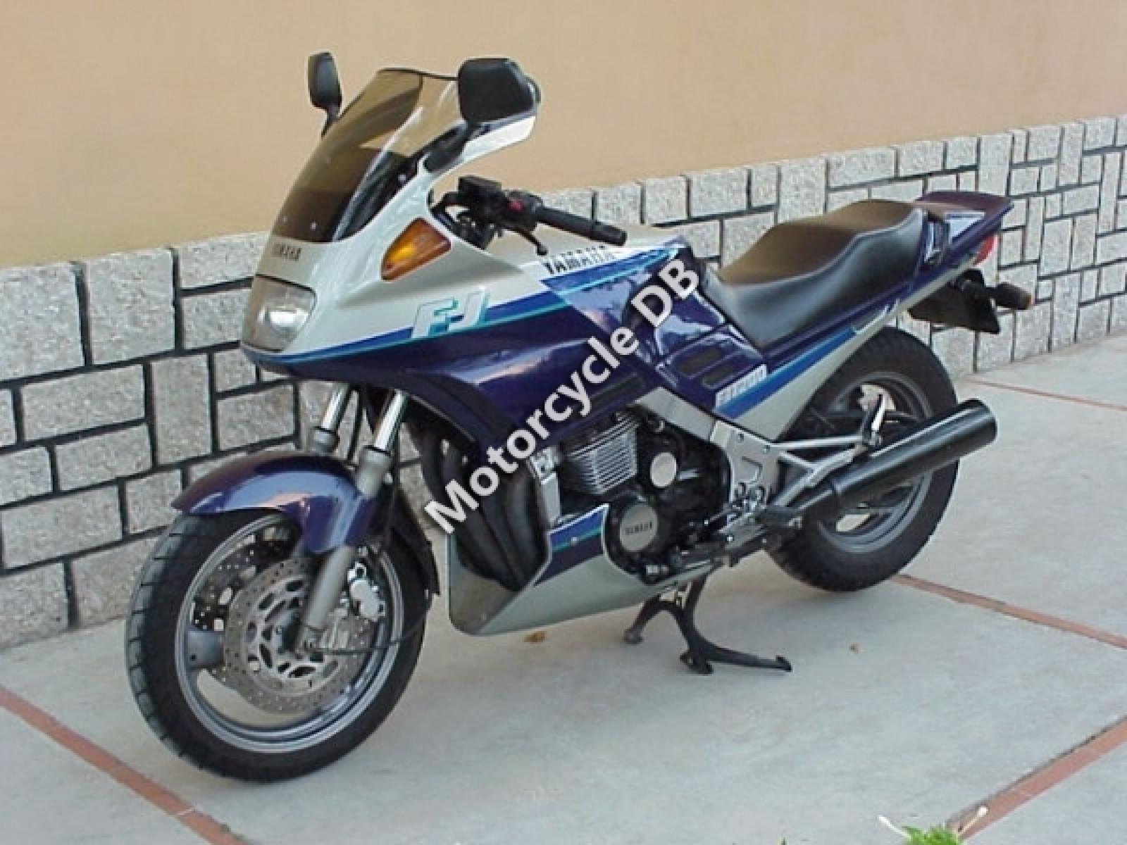 1990 Yamaha FJ 1200 (reduced effect) - Moto.ZombDrive.COM