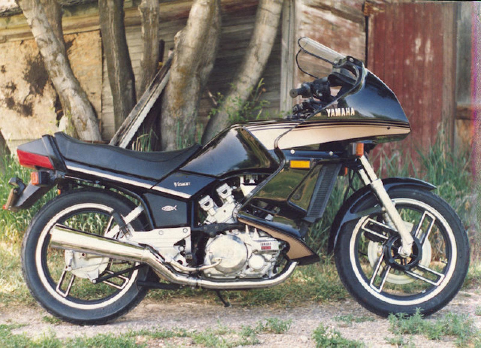 1983 Yamaha xz 550 - GarrySyl - Shannons Club