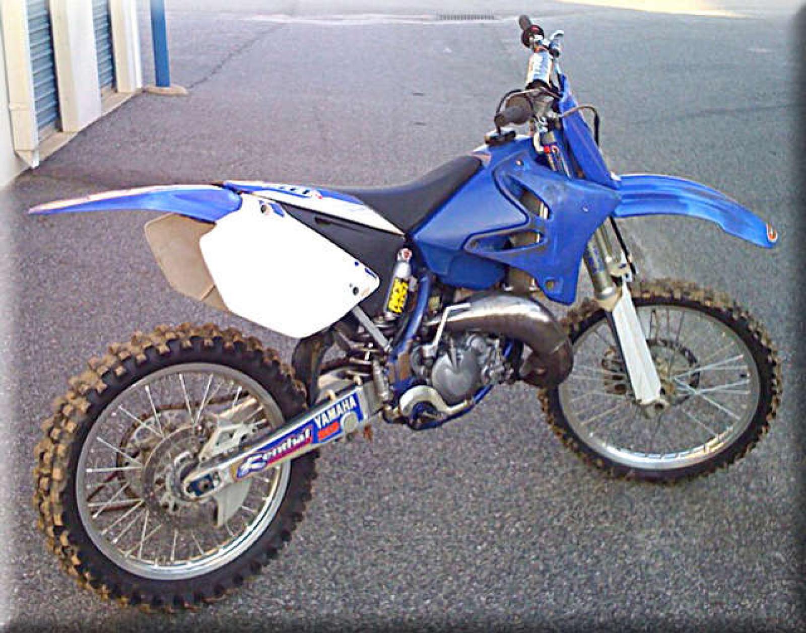 YAMAHA YZ 125 2020 125 cm3 | moto cross | 40 km | Bleu 