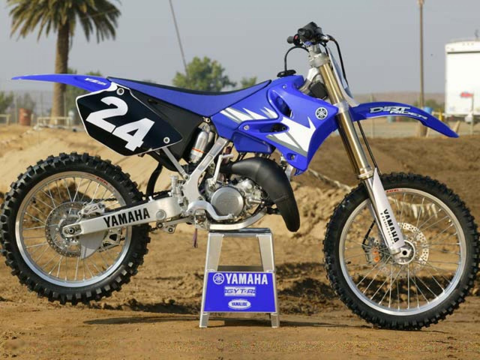 2010 Yamaha YZ 125 - Moto.ZombDrive.COM