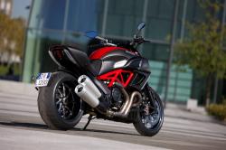 Ducati Diavel Carbon 2011 #6