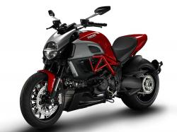 Ducati Diavel Carbon 2014 #13