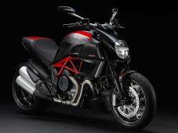 Ducati Diavel Carbon 2014 #8