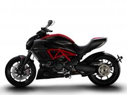 Ducati Diavel Carbon #9