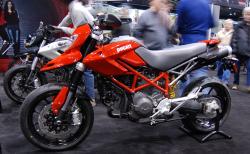 Ducati Hypermotard 796 #9