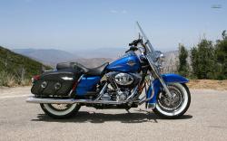 Harley-Davidson Electra Glide Road King Classic #6