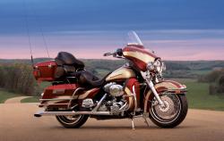 Harley-Davidson Electra Glide Ultra Classic #6