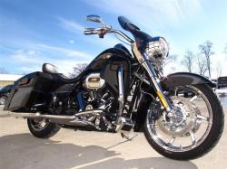 Harley-Davidson FLHRSE Screamin` Eagle Road King #11