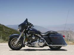 Harley-Davidson FLHX Street Glide #11